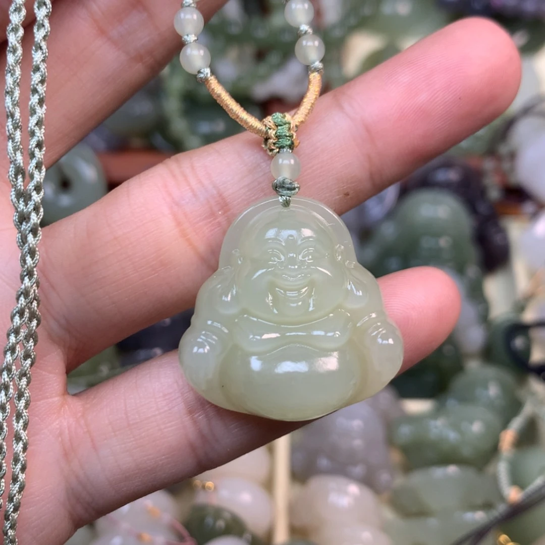 【闪购商品】颈饰未镶嵌和田玉