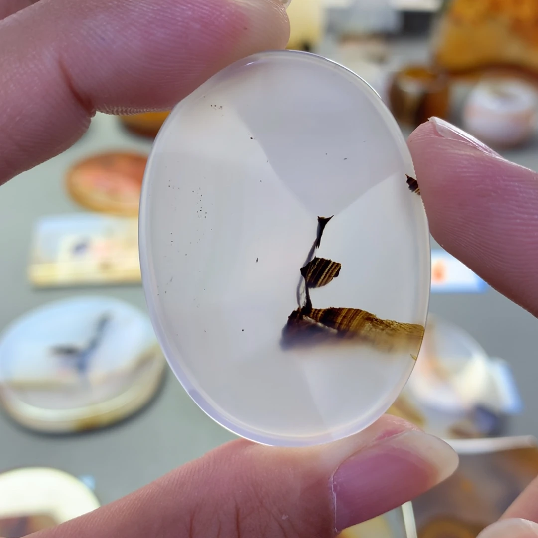 玛瑙/玉髓颈饰未镶嵌