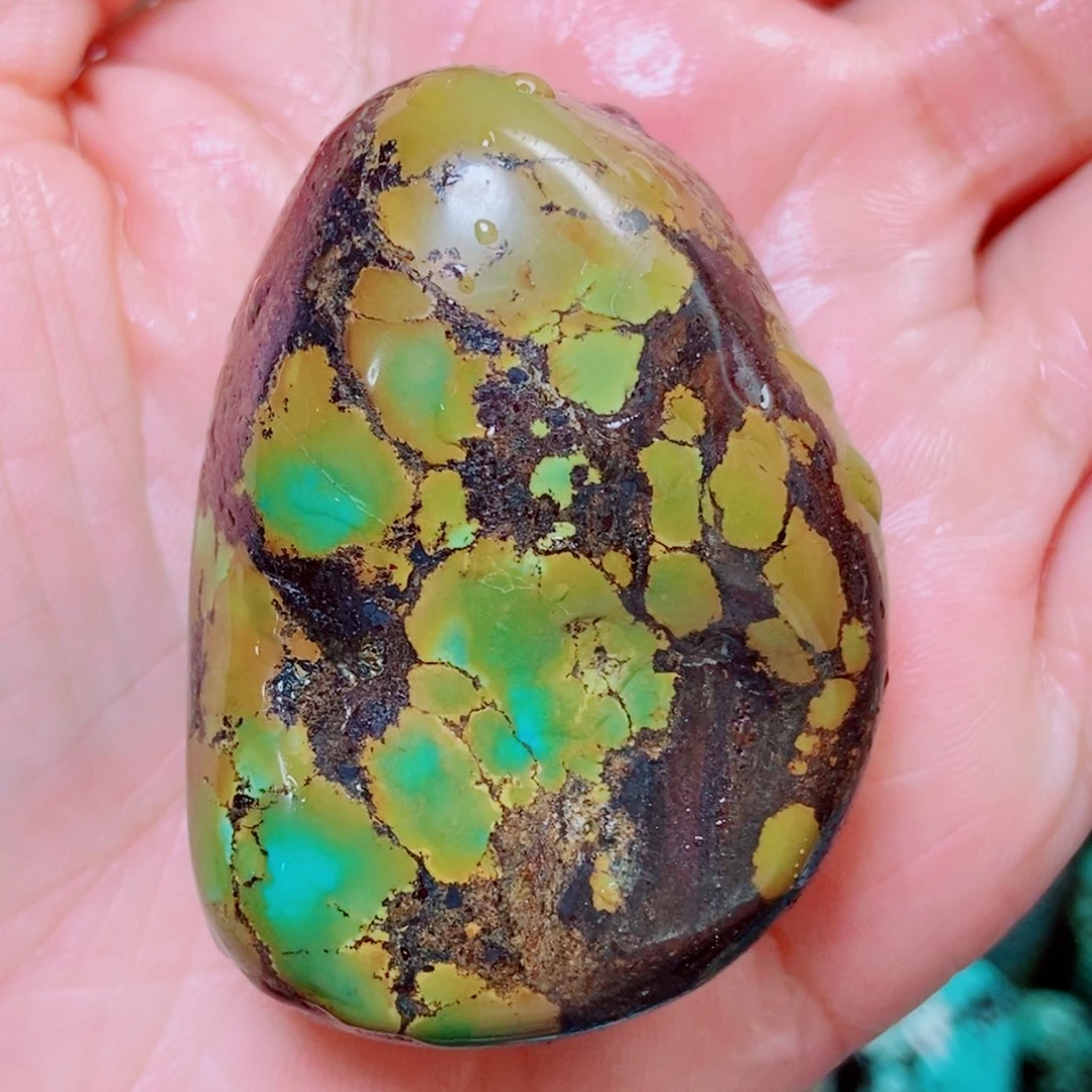 绿松石未镶嵌挂件