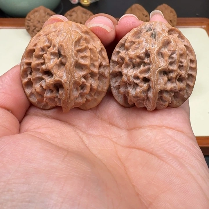 文玩核桃把件苹果37一个尖修