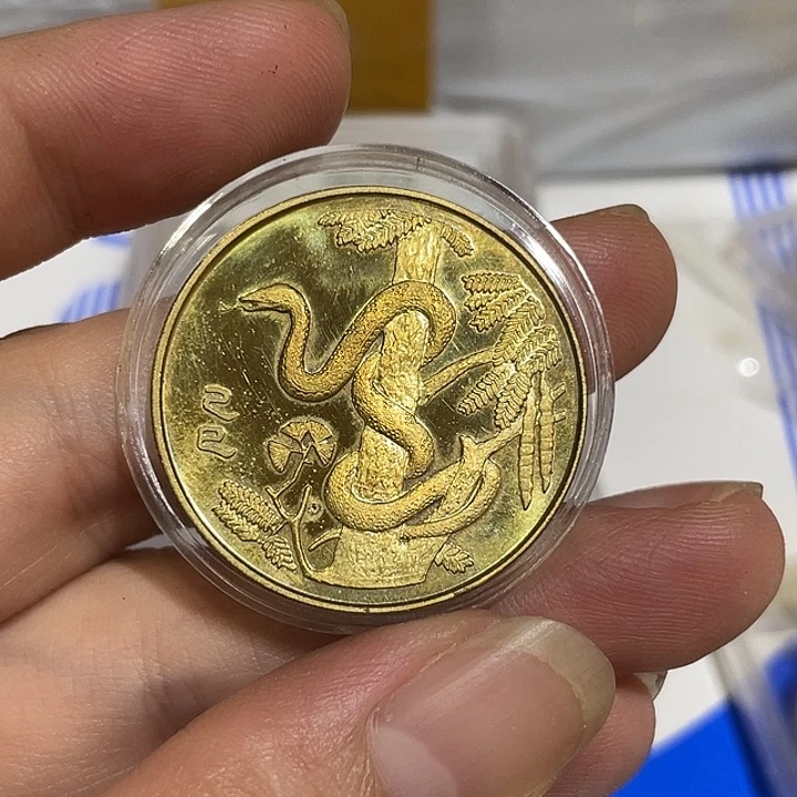 其他普通金属89年生肖蛇 有氧化