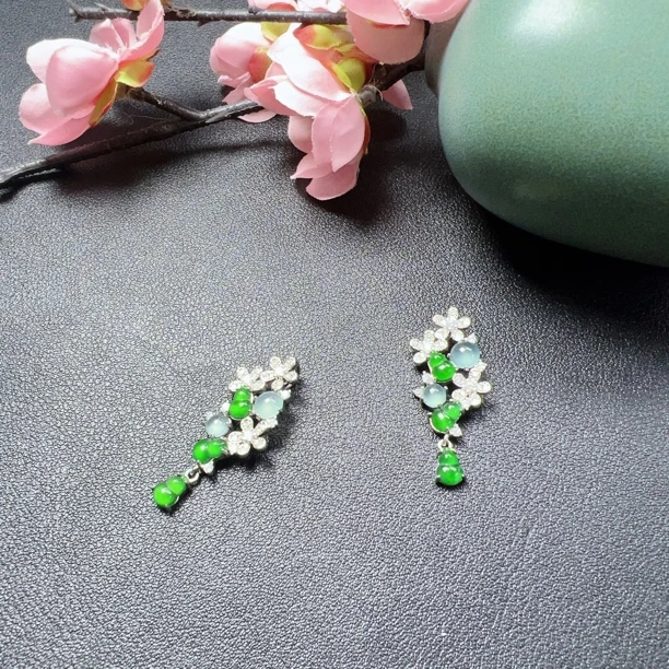 翡翠绿葫芦白冰蛋面吊坠 123144 （多样性发其一）