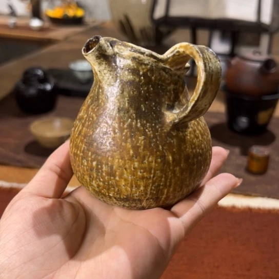 景德镇鱼和熊手工陶艺