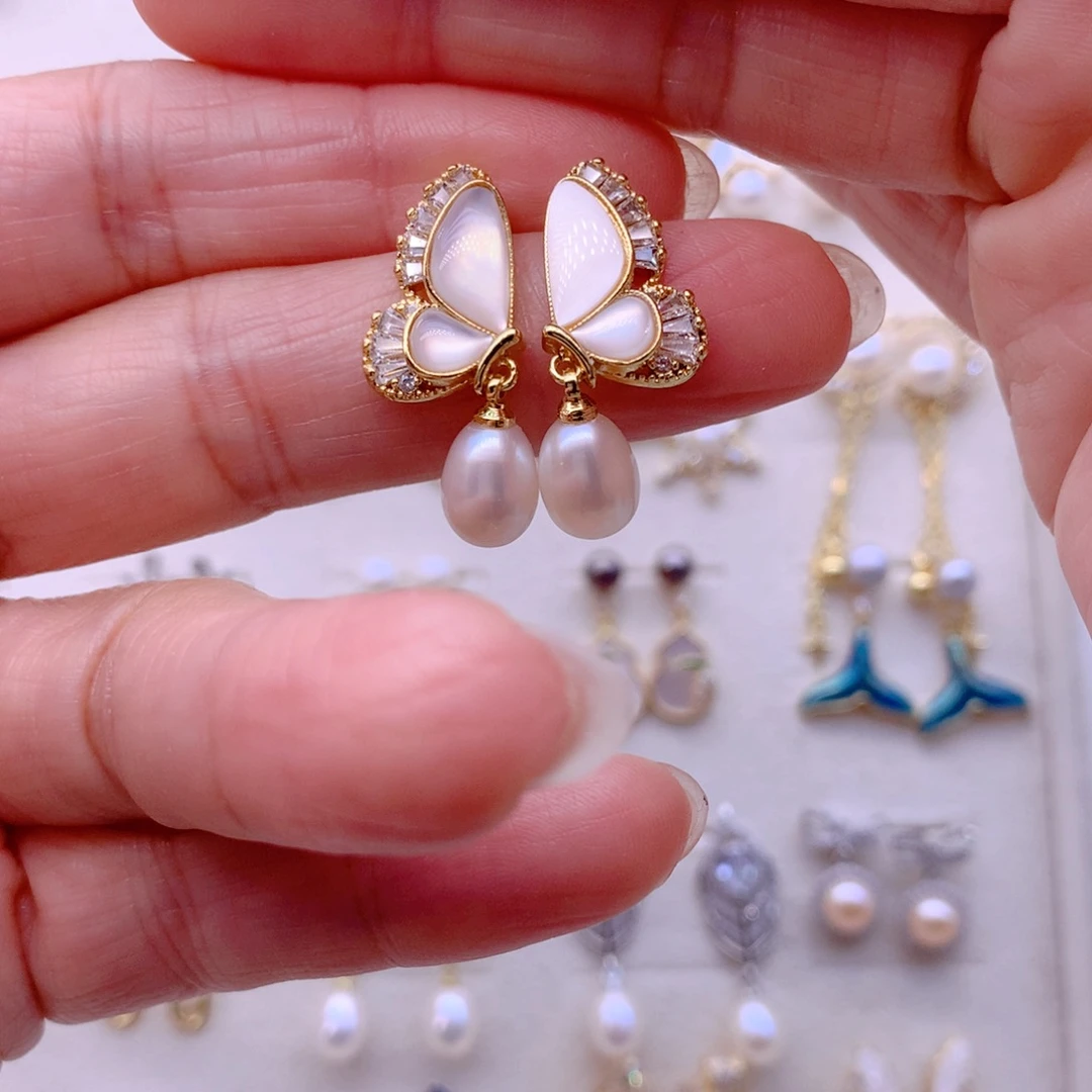 淡水珍珠合金耳饰