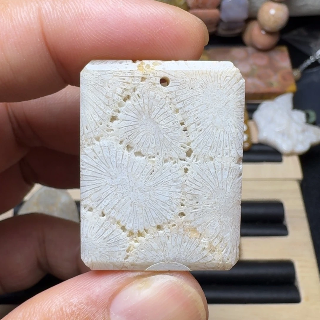 硅化玉未镶嵌纯天然色有机玉石保真色