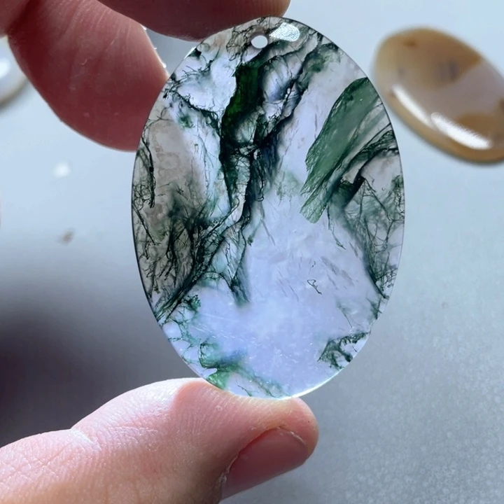 玛瑙/玉髓颈饰未镶嵌张*哲