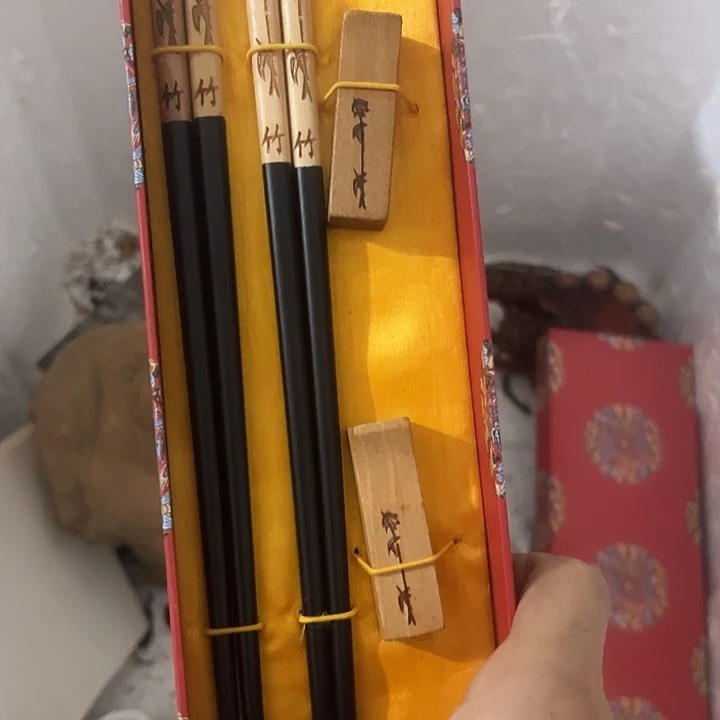 雷***云其他日用百货手工艺品