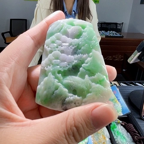 翡翠未镶嵌颈饰翡翠