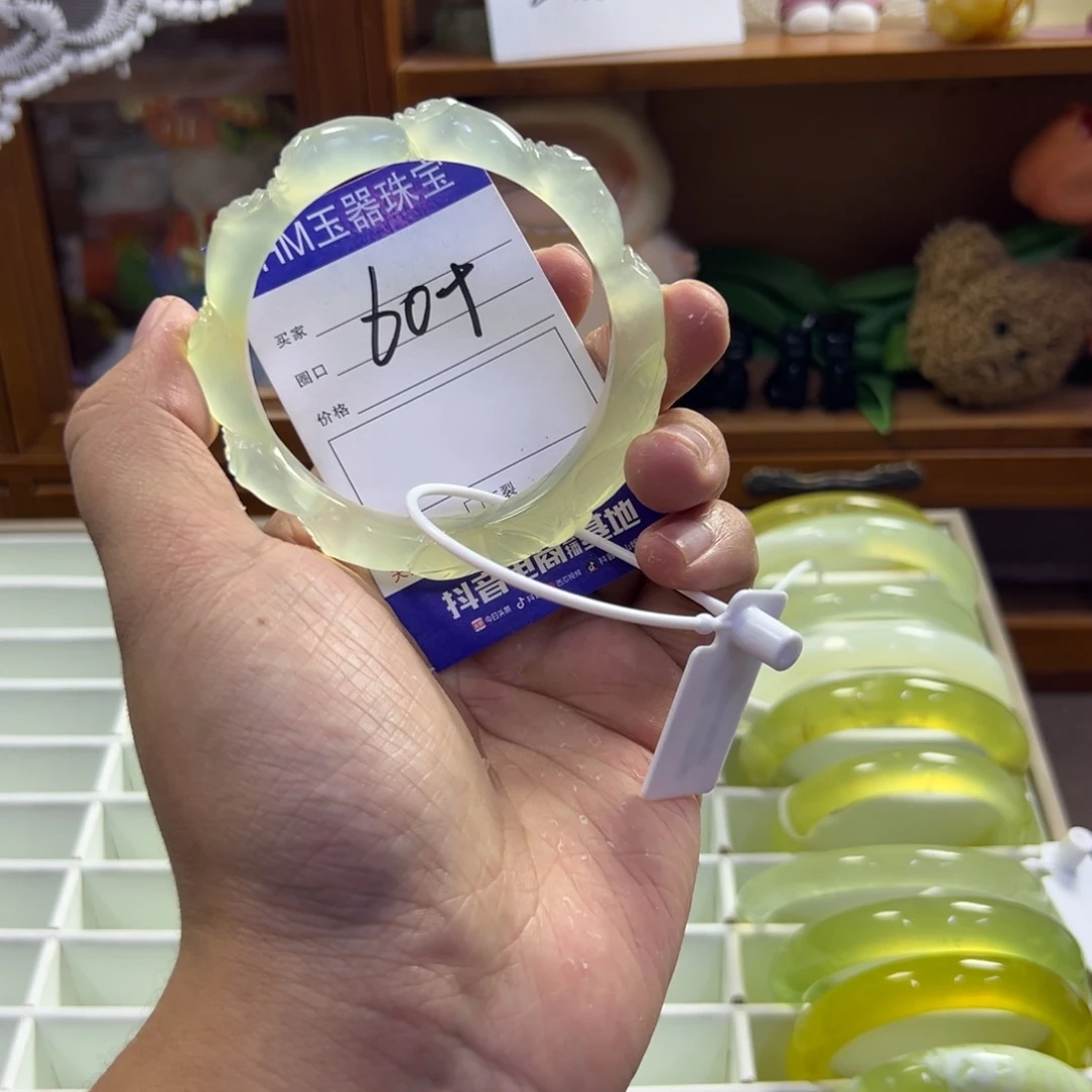 蛇纹石玉未镶嵌手镯441