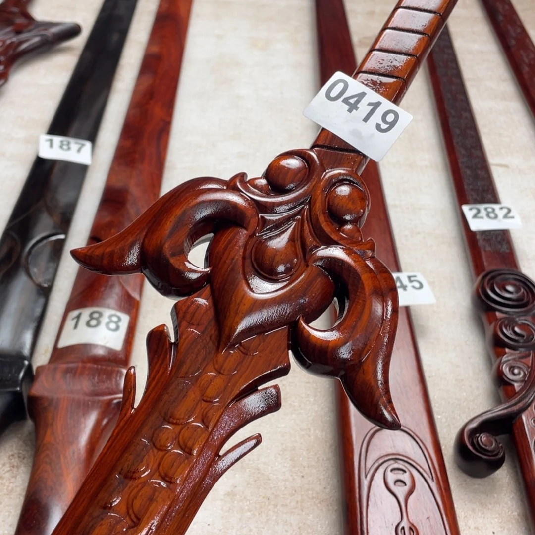 非洲紫檀（红花梨）清*见编号0419千秋剑