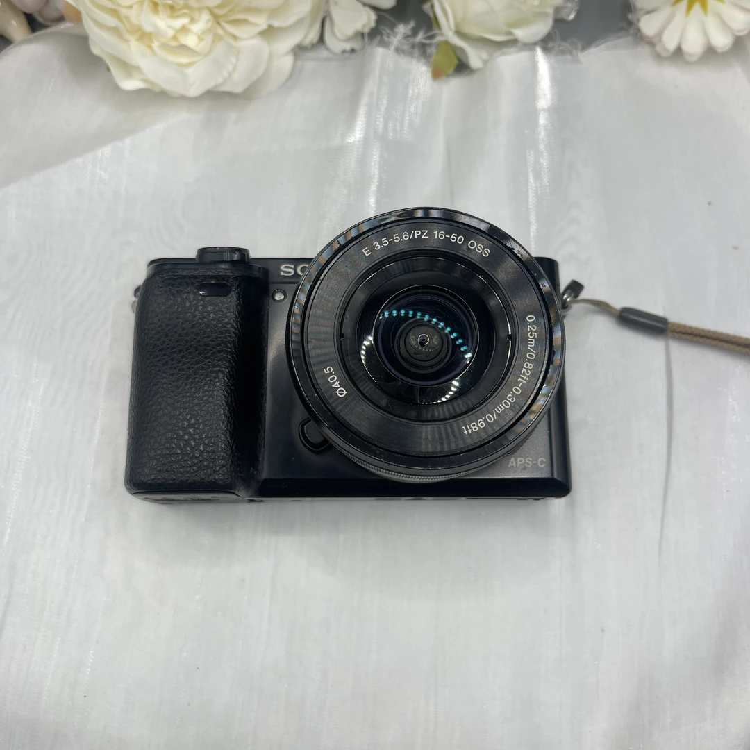 95新 Sony/索尼 索尼阿尔法6000 1430万像素 3.1倍光学变焦