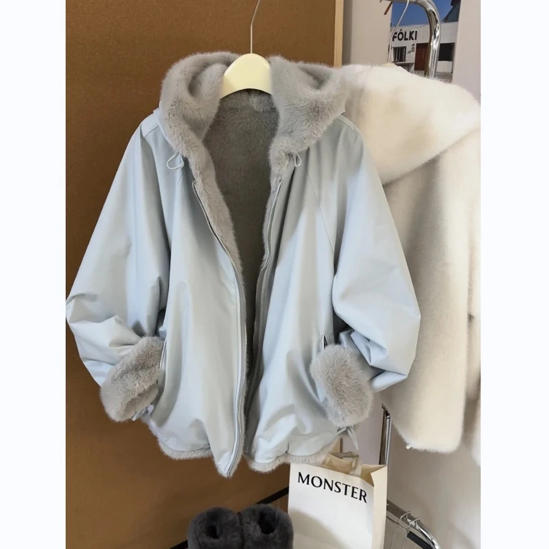 2025新款保暖毛毛茸茸上衣两面穿三防连帽短外套女冬季加厚毛绒绒