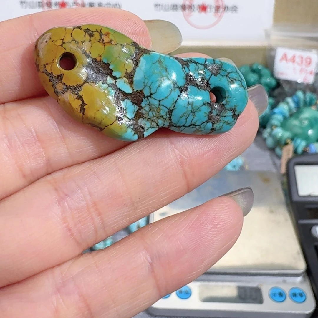 未镶嵌绿松石随型
