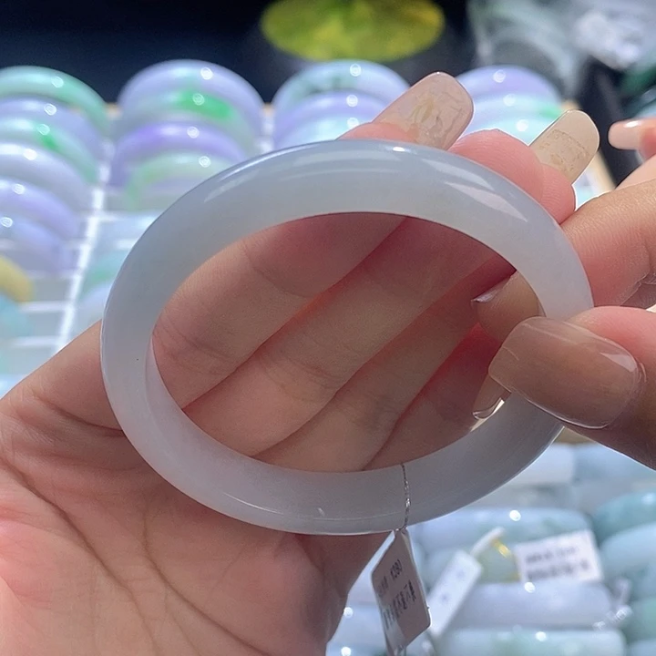 叶***静未镶嵌手链翡翠小雅
