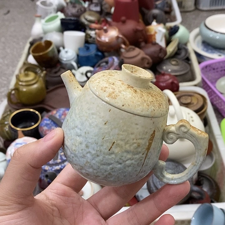 陶瓷艺术品及陶瓷壶