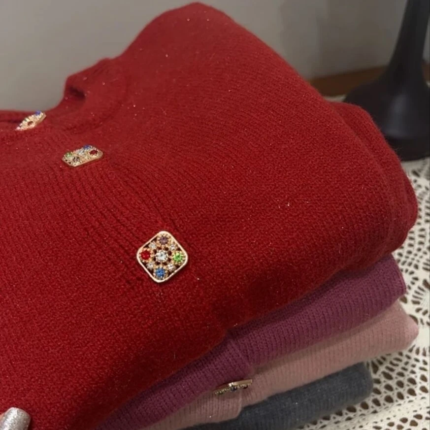 秋冬高级感亮丝宝石扣针织开衫女慵懒宽松短款百搭洋气毛衣外套