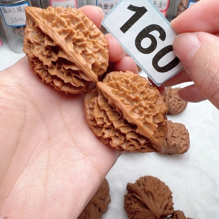吊坠文玩核桃文玩160