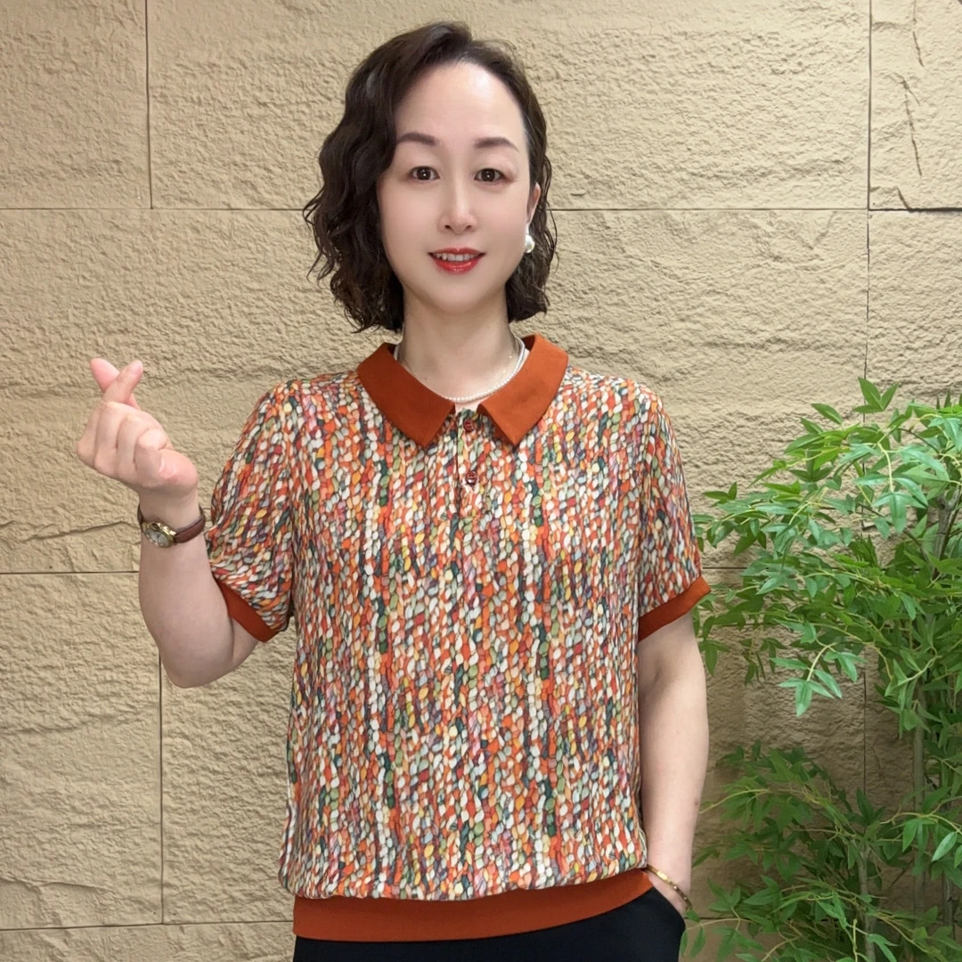 夏季短袖新款中老年妈妈装花色小衫时尚洋气宽松显瘦气质减龄上衣