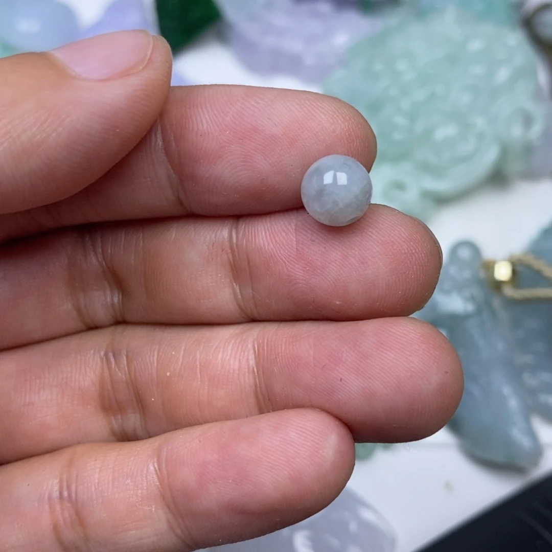 翡翠未镶嵌颈饰阿*锜翡翠