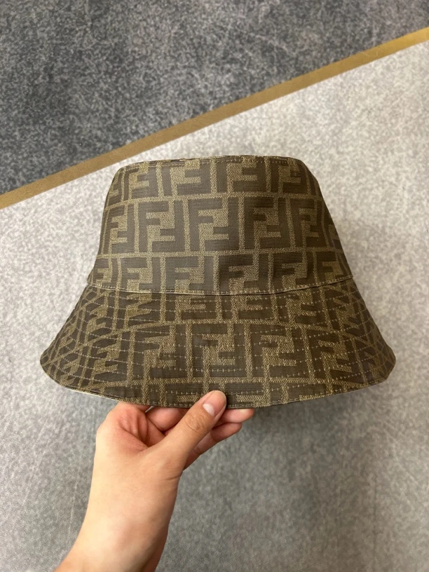 95新 FENDI/芬迪 芬迪老花渔夫帽95新