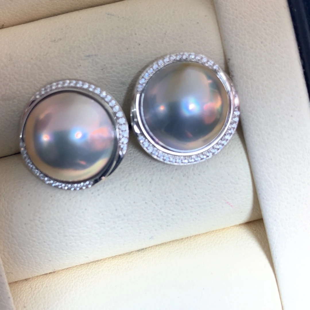 拼合珍珠（马贝珠）耳饰18K金镶嵌