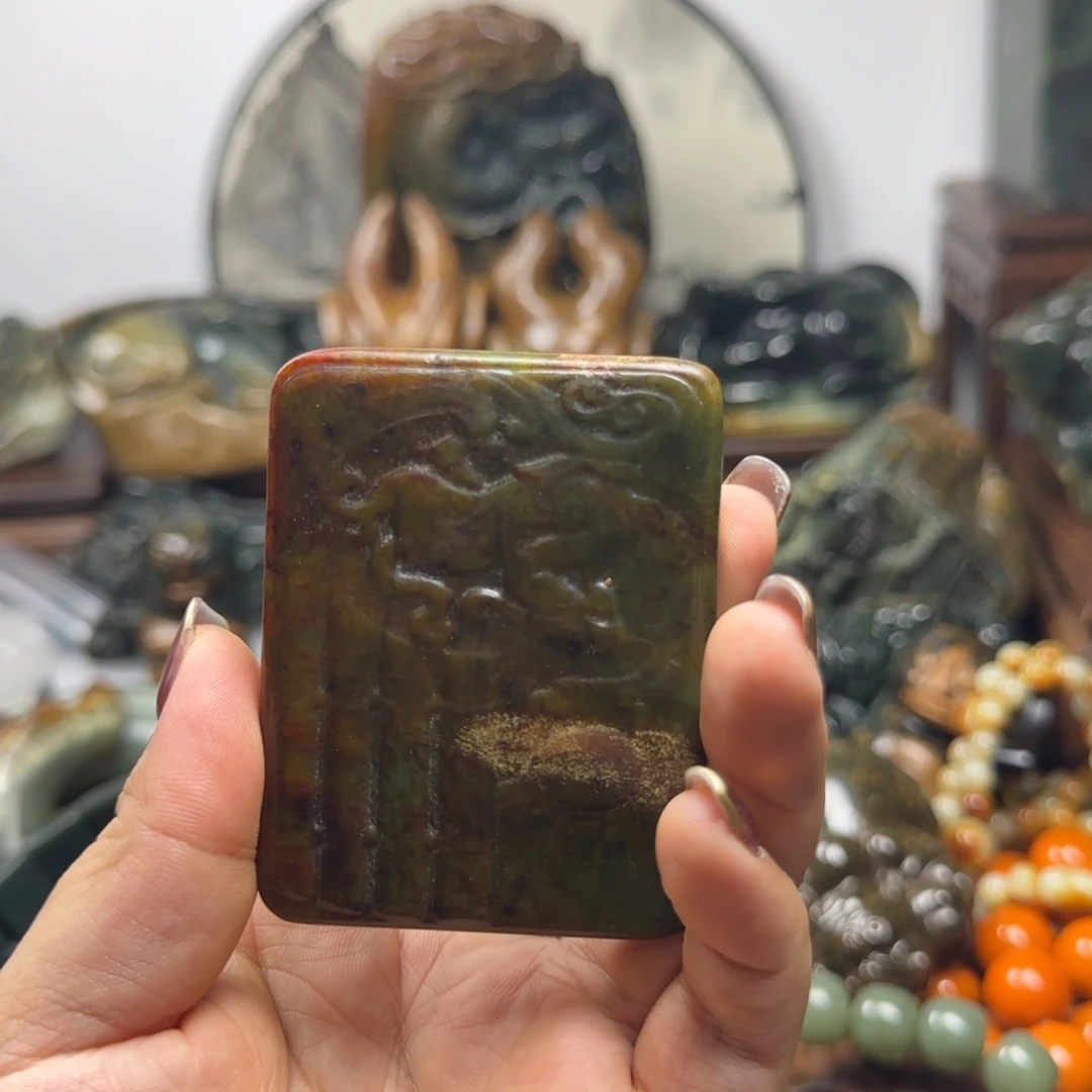 海***吧未镶嵌透闪石质玉珠宝奇石