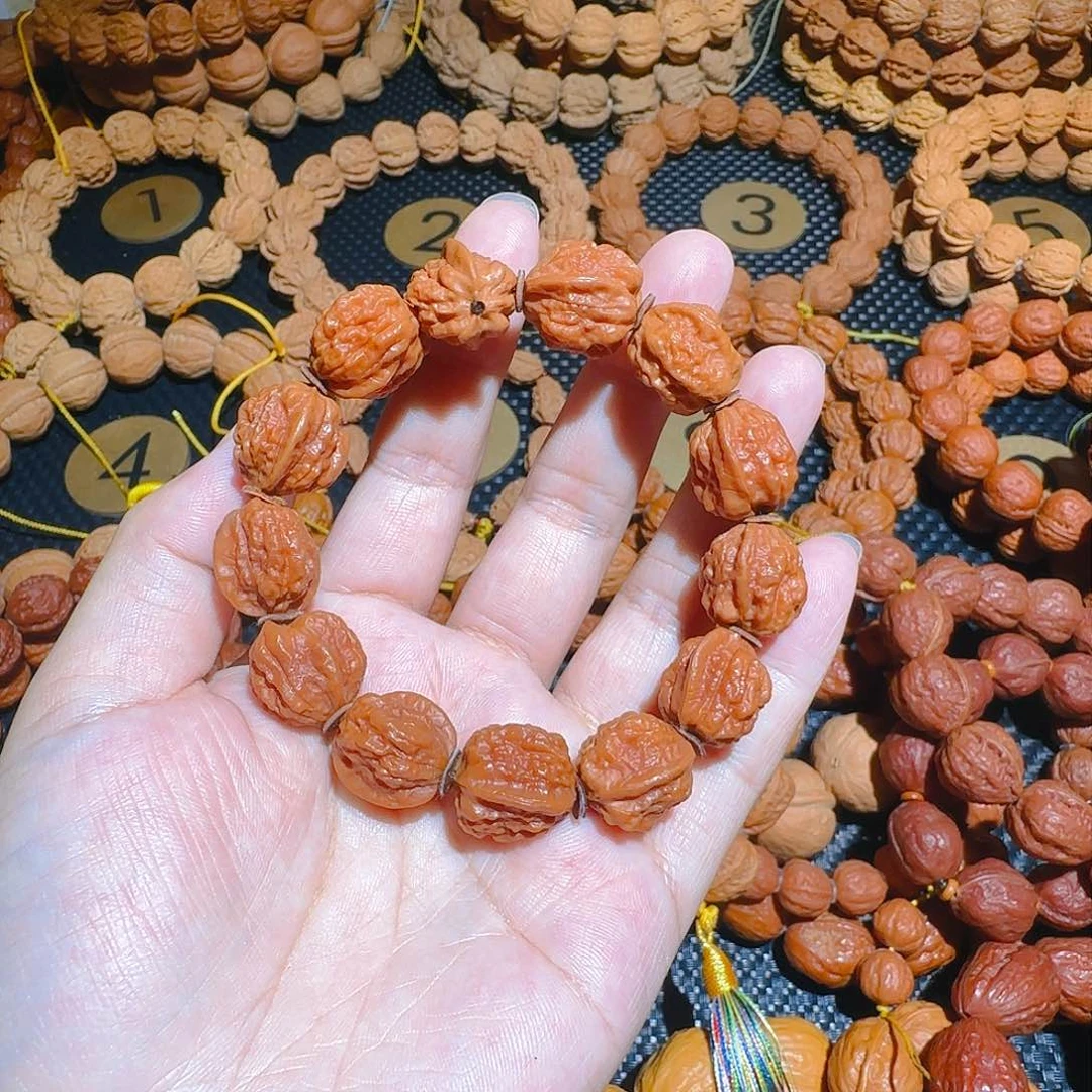 王**铁文玩核桃吊坠嵩山一代金蝉手串