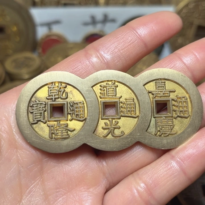 铜现代工艺雕母乾道嘉
