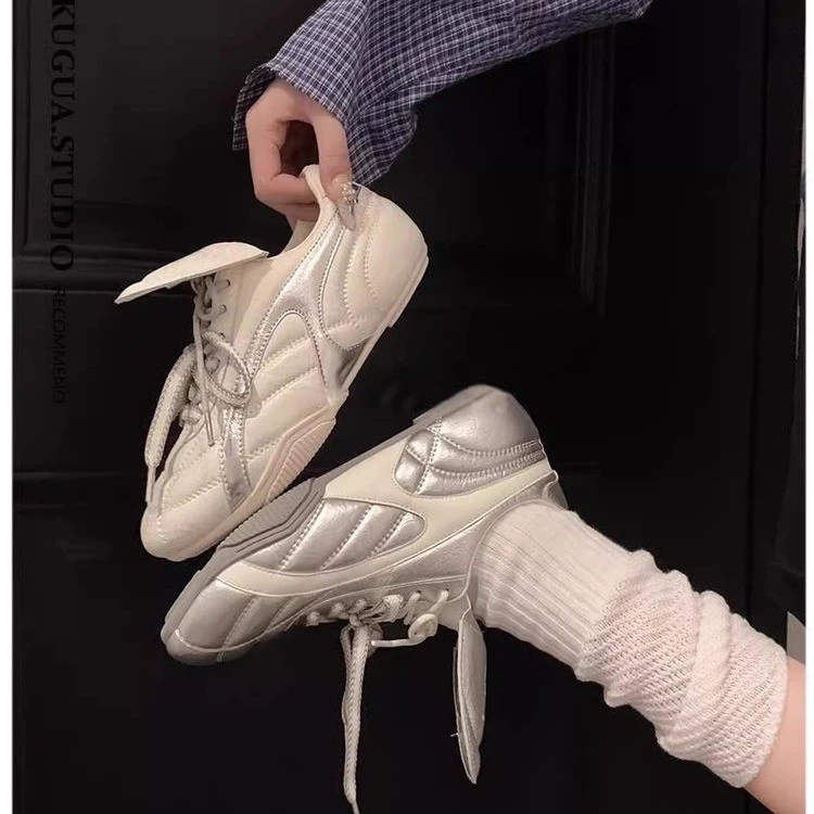 复古百搭平底运动休闲板鞋小众翻盖德训鞋女2025早春新款