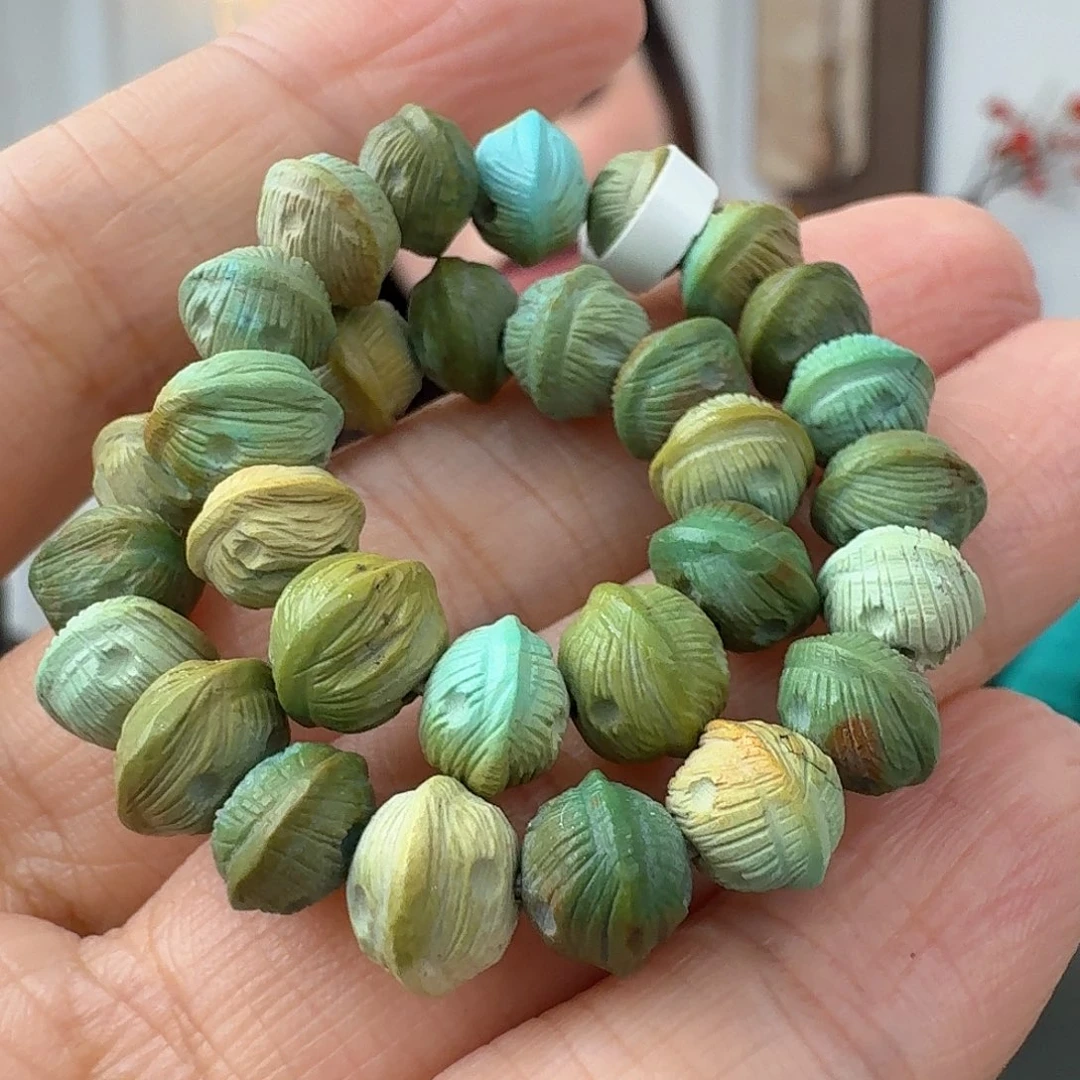 绿松石未镶嵌挂件