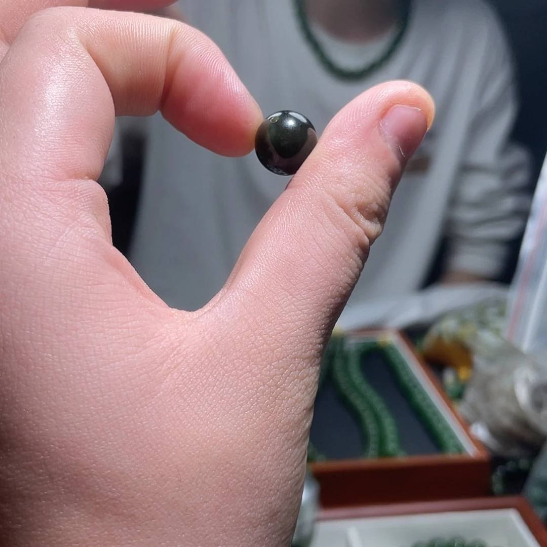 和田玉（碧玉）未镶嵌珠宝半成品