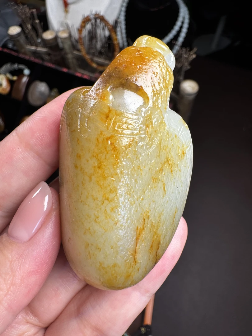 和田玉籽料高背龙龟手把件