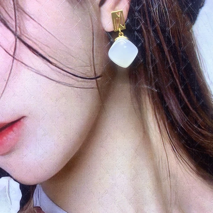 和田玉银S925镶嵌耳饰