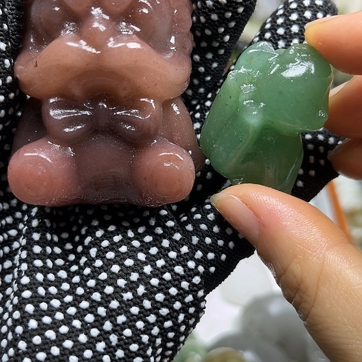 和田玉未镶嵌珠宝奇石