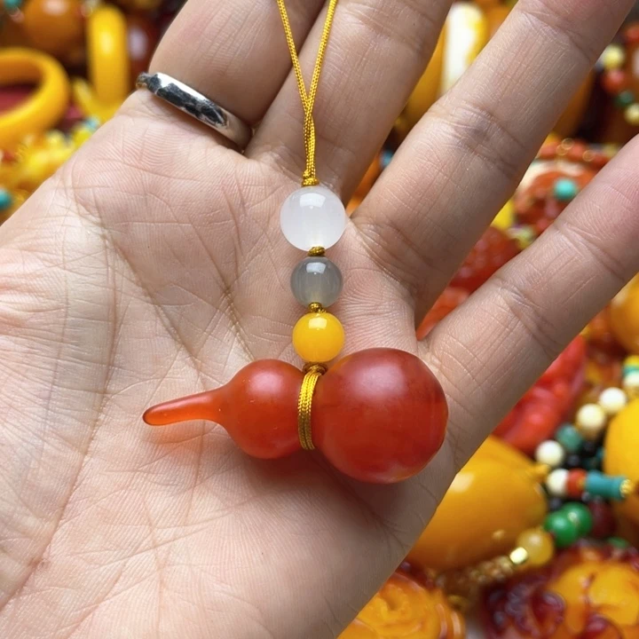 树脂制品66号手机挂