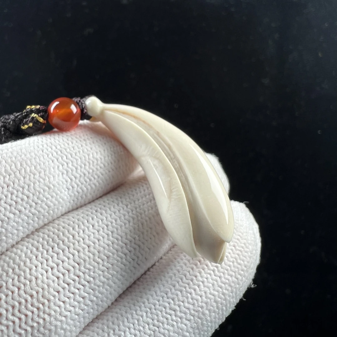 X7483天然猛犸牙玉兰花30x10mm支持鉴定假一赔四