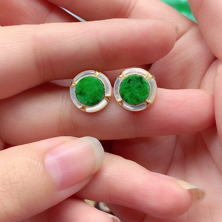 翡翠银S925镶嵌颈饰翡翠