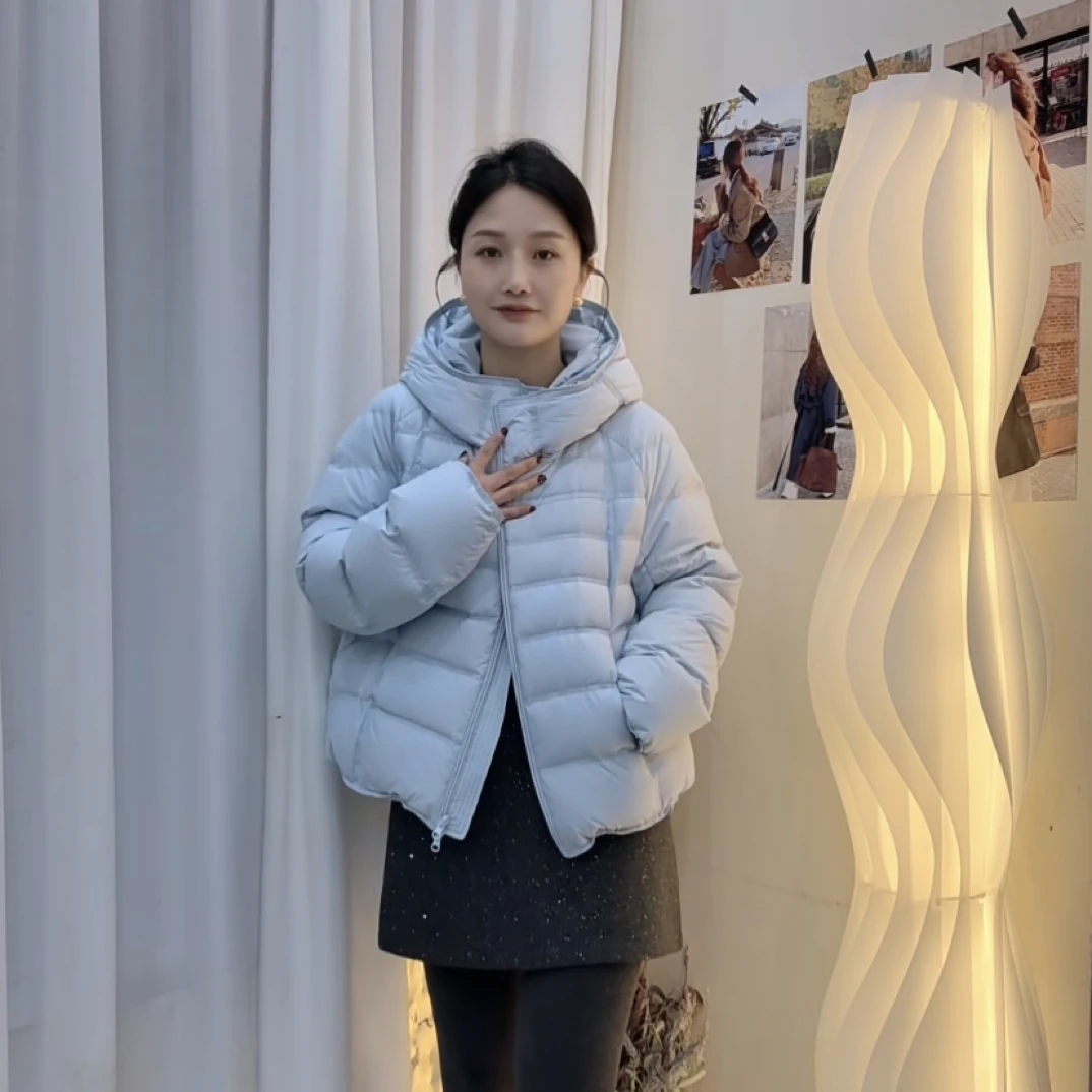 香港一诺8711美人肩款连帽加厚白鸭绒冬季保暖排骨泡芙短款羽绒服