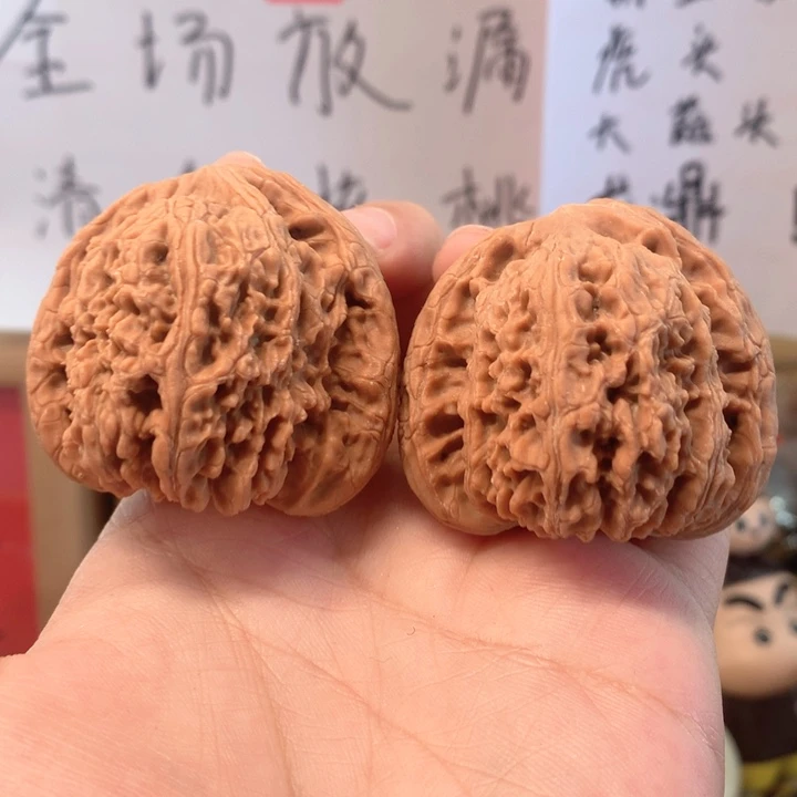 吊坠桃核44尺三角状南疆