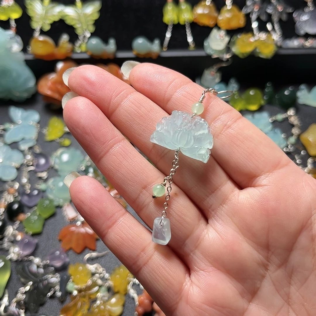 呀***镇蛇纹石玉未镶嵌耳饰