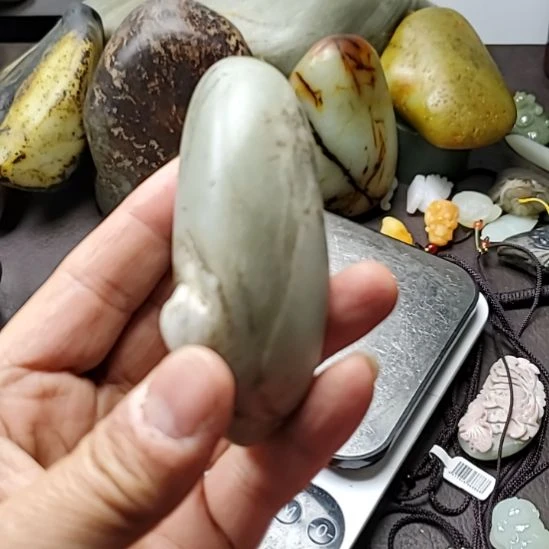 普****和田玉未镶嵌把件