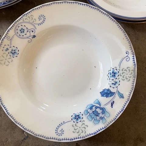 陶瓷8寸深盘一个陶瓷