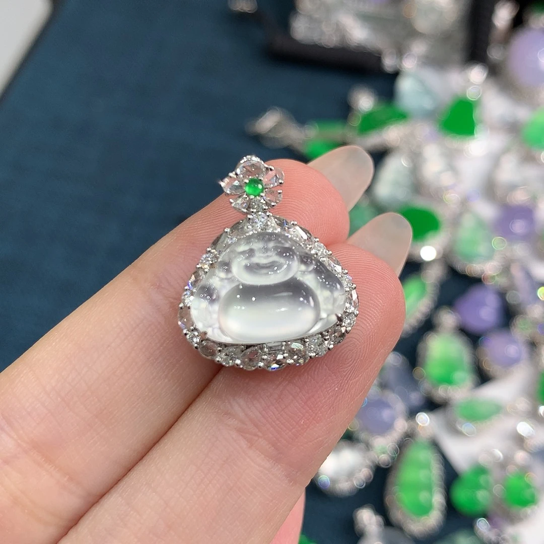 翡翠18K金镶嵌颈饰玻璃种茅台白刚佛公 48小时鉴赏期