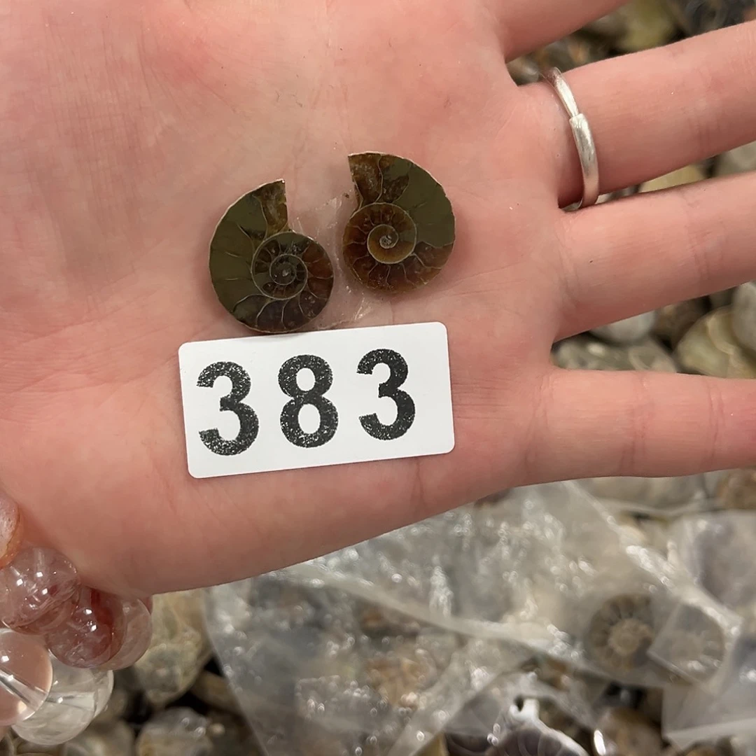 未镶嵌水晶大型摆件（非配饰）北*