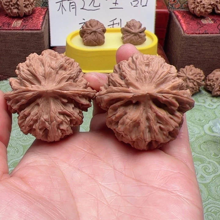 文玩核桃吊坠苹果园文玩核桃手把件