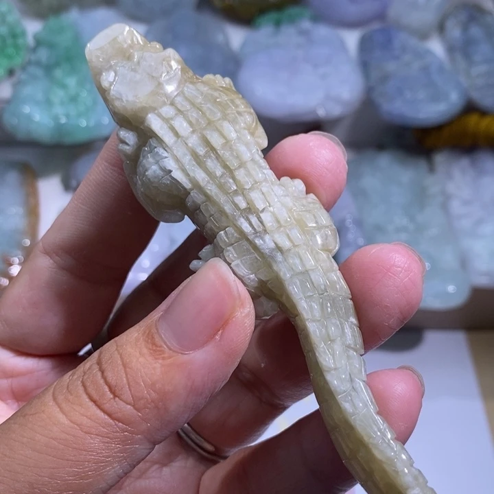 【闪购商品】颈饰未镶嵌翡翠蜥蜴