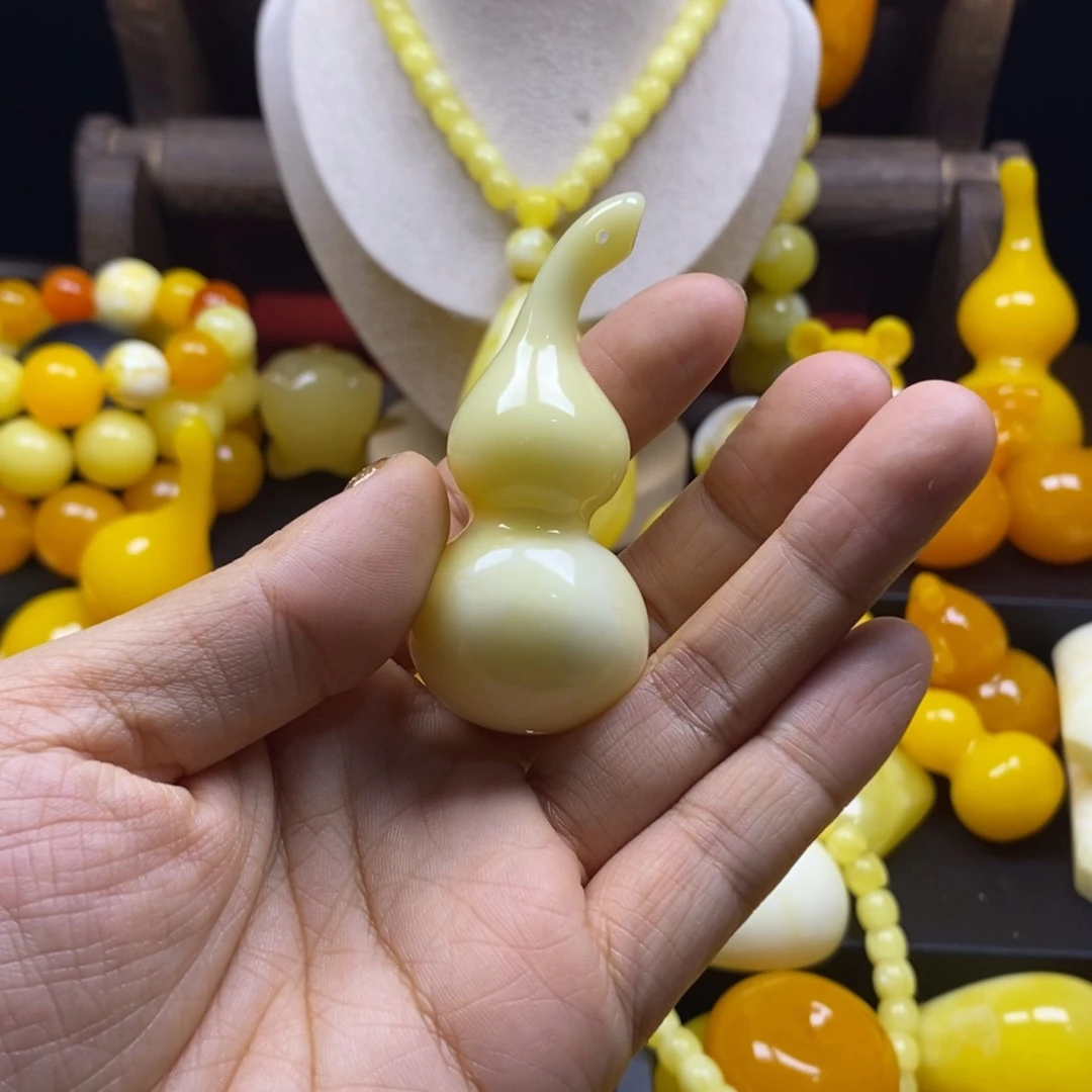 智***熊非金属全品无暇古瓷白葫芦