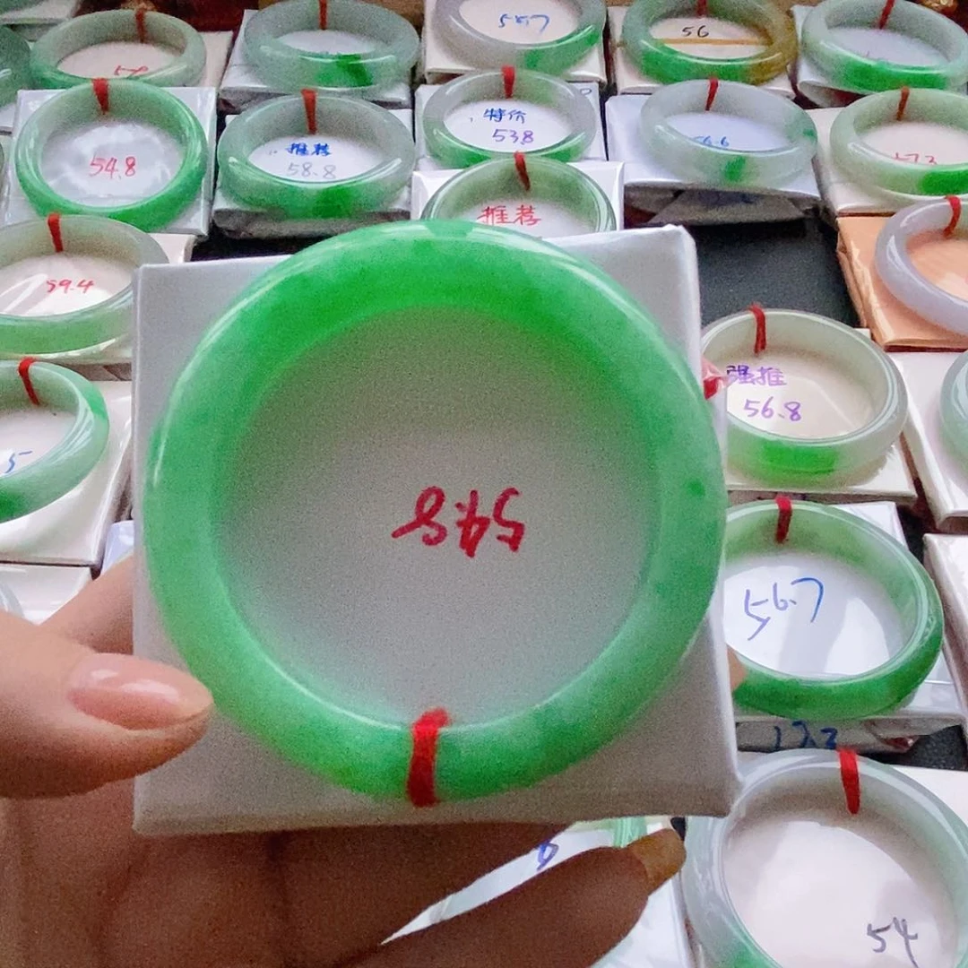 未镶嵌手镯翡翠54