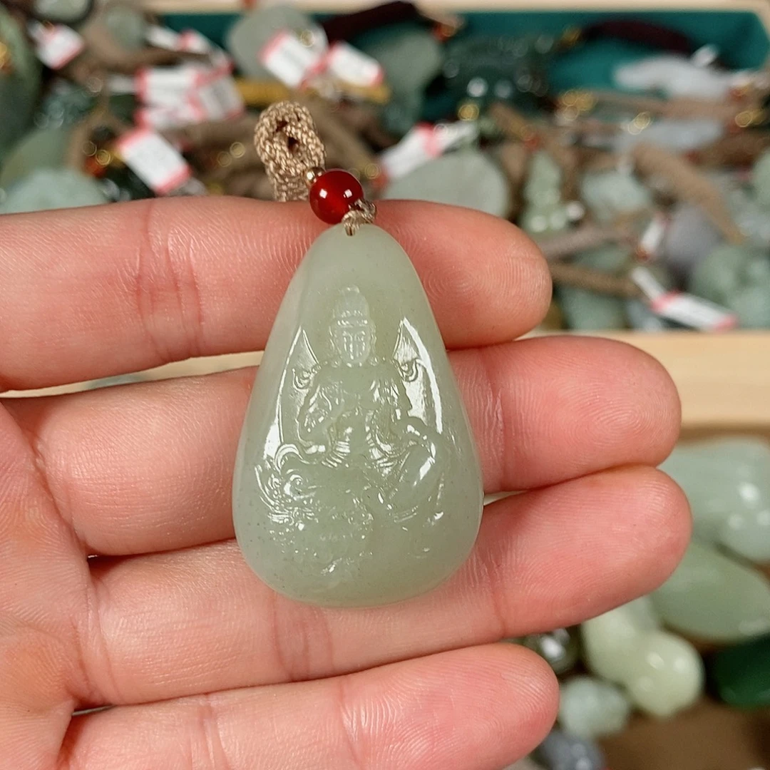 和田玉（糖玉）未镶嵌颈饰