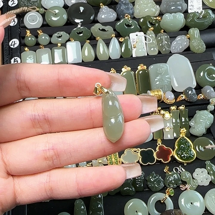 和田玉银S925镶嵌颈饰